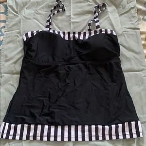NWOT Black with white stripe tankini swim top